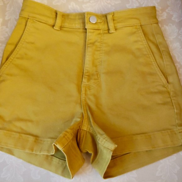 Everlane Women's High Waist Shorts - Pistachio - Picture 3 of 4